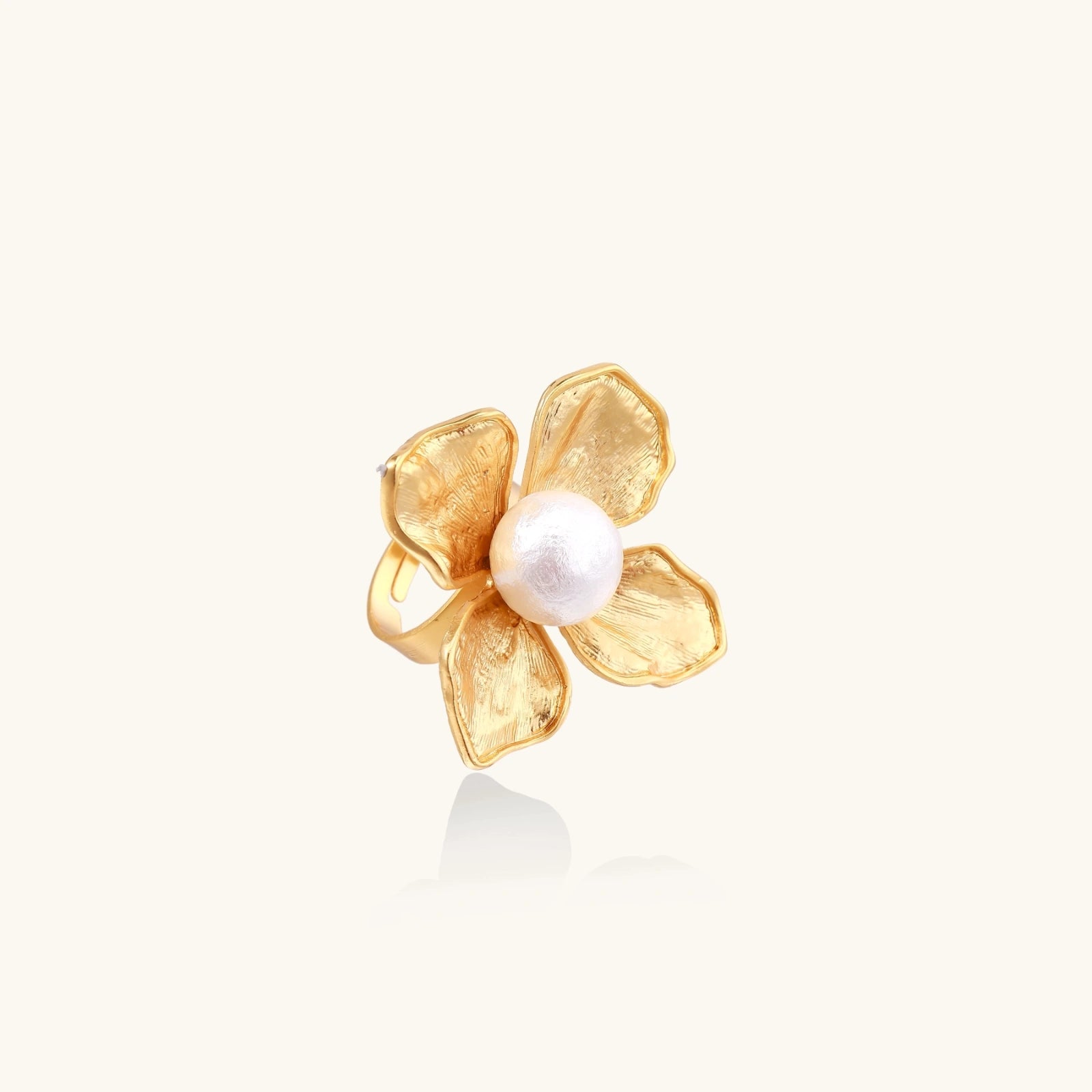 Blühender Perlen-Statement-Ring by LOLITA FOREVER